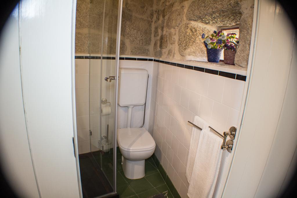 Casas Dos Avos Guest House Vale de Cambra Room photo