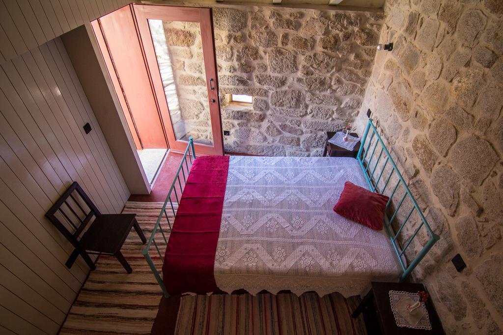 Casas Dos Avos Guest House Vale de Cambra Room photo