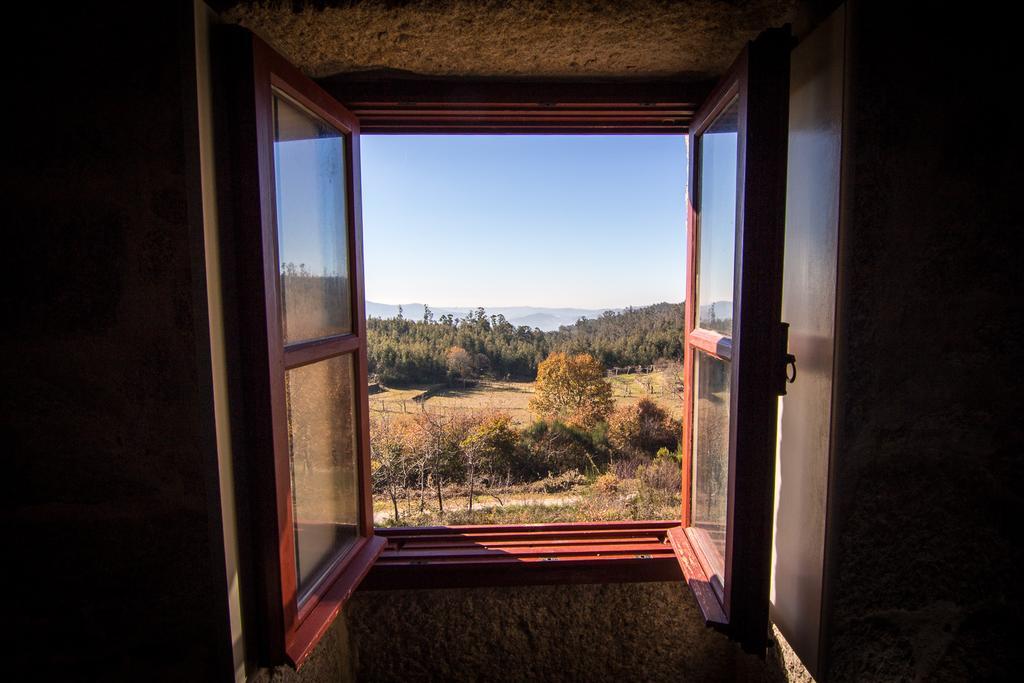 Casas Dos Avos Guest House Vale de Cambra Room photo