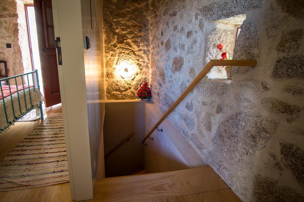 Casas Dos Avos Guest House Vale de Cambra Room photo