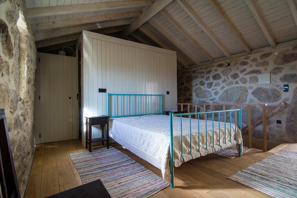 Casas Dos Avos Guest House Vale de Cambra Room photo